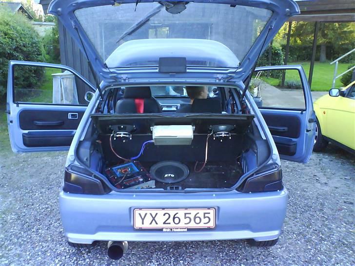 Peugeot 106 16v DK's BREDESTE ! - første anlæg jeg byggede deri , det har været bygget om 4 gange siden :) billede 3