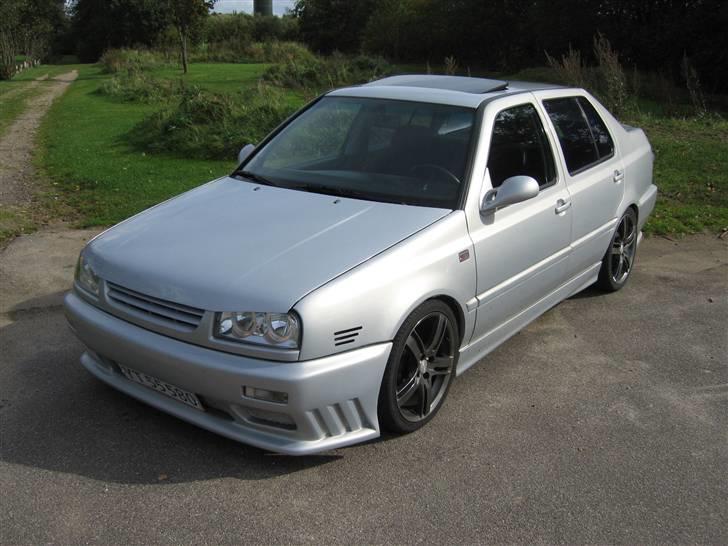 VW vento (solgt) billede 1