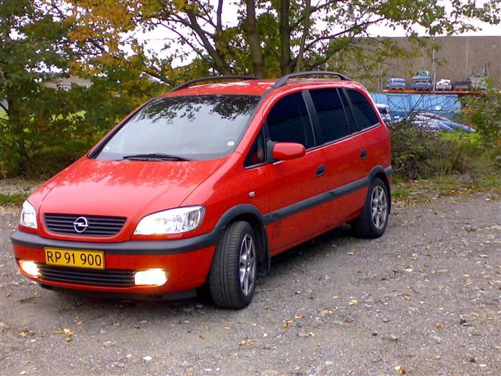 Opel zafira -solgt- - nyt billede hvor man kan se de mørke front ruder også billede 3