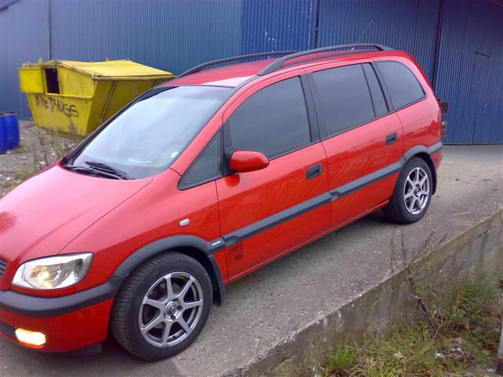 Opel zafira -solgt- - nyt billede hvor man kan se de mørke front ruder også billede 4