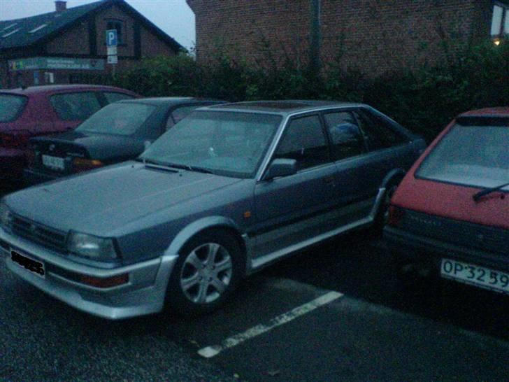 Nissan Bluebird 1,8t (solgt) billede 15