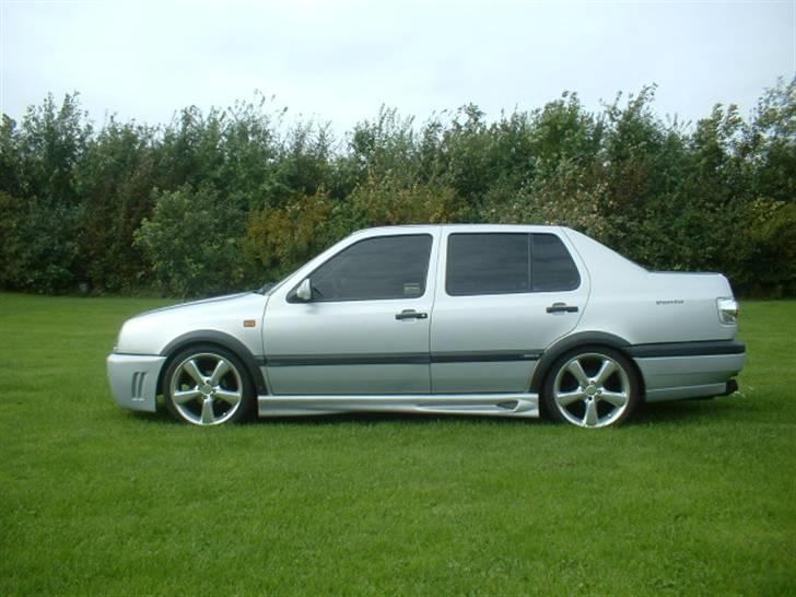 VW Vento (solgt) billede 2