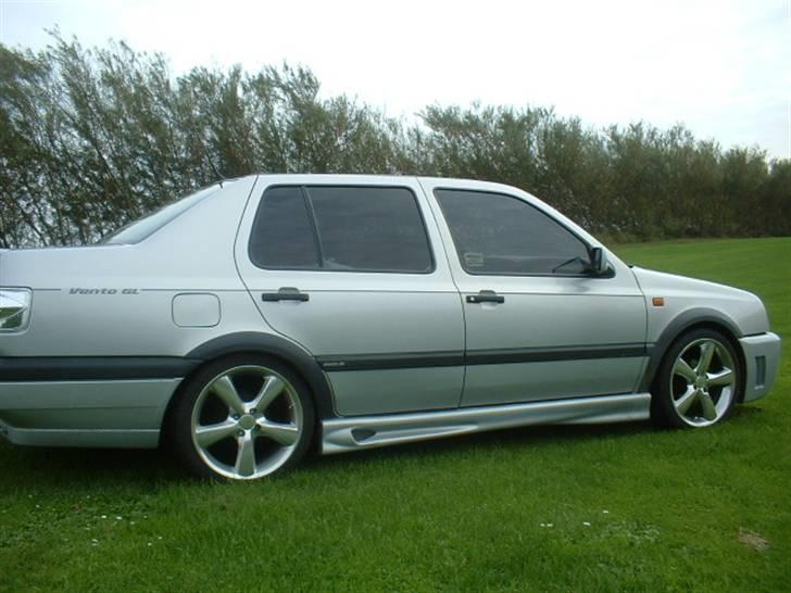 VW Vento (solgt) billede 4