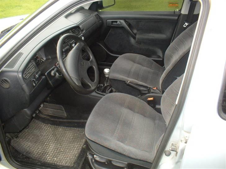 VW Vento (solgt) billede 6