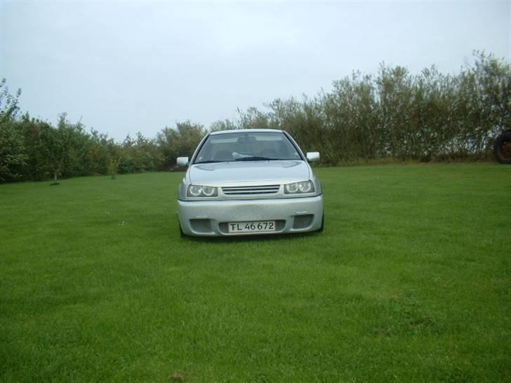 VW Vento (solgt) billede 9