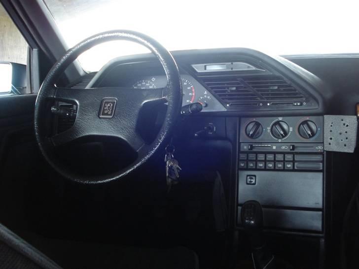 Peugeot 605 SRI billede 10