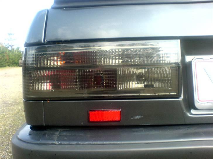 BMW 320i S Edition *SOLGT* - De lækre krystalbaglygter billede 7