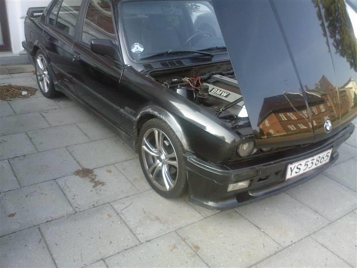 BMW 320i 24v billede 3
