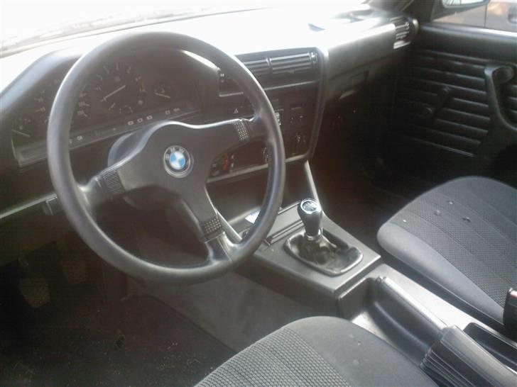 BMW 320i 24v billede 8