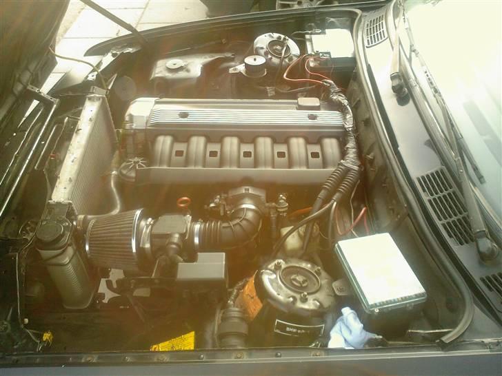 BMW 320i 24v billede 11