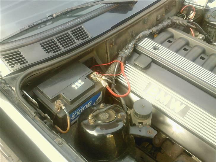 BMW 320i 24v billede 14