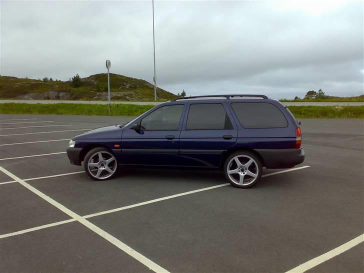 Volvo 460 - Billed taget på P-plads på Ormen Lange i Norge billede 7