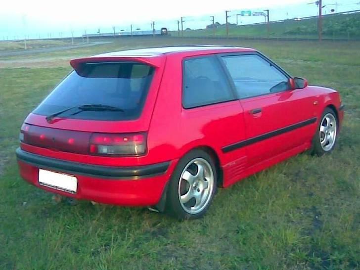 Mazda 323 BG billede 10