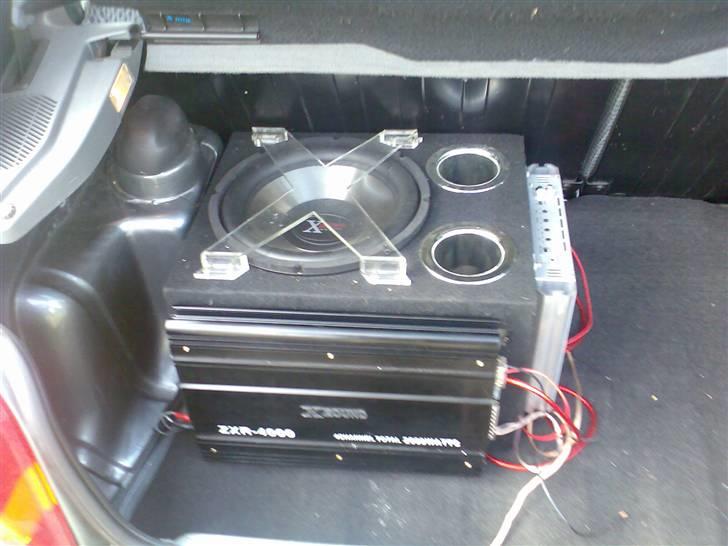 Ford Fiesta 1,3i solgt billede 4