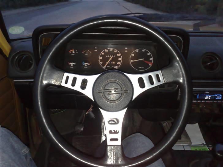 Opel Ascona B Solgt billede 3