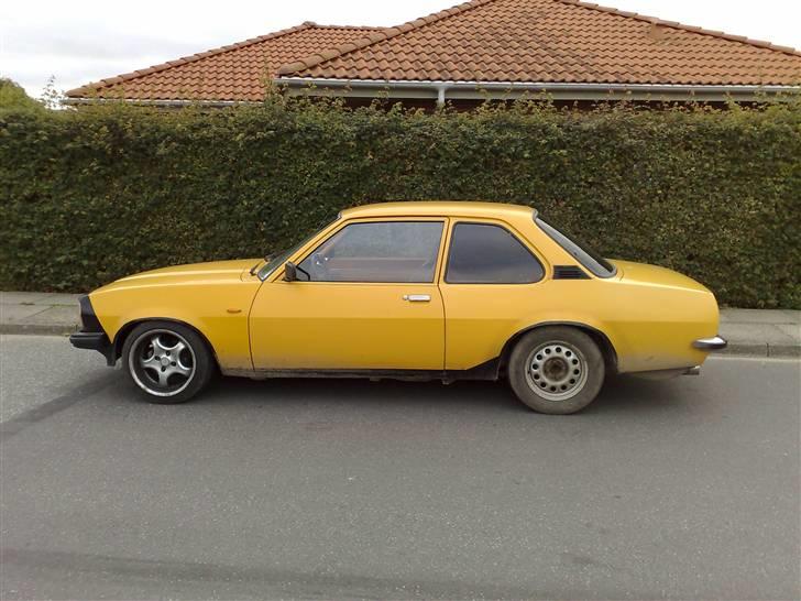 Opel Ascona B Solgt billede 4