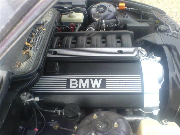 BMW 325 coupe solgt billede 8