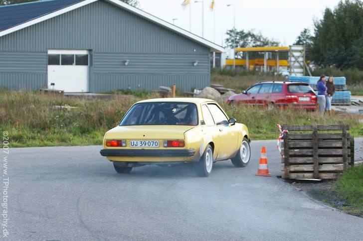 Opel Ascona b Rallybil billede 8