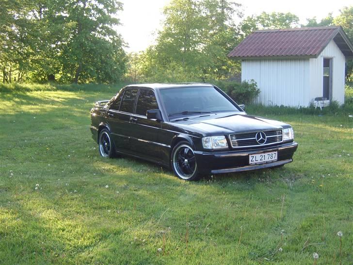 Mercedes Benz 190 2,3 16v billede 1