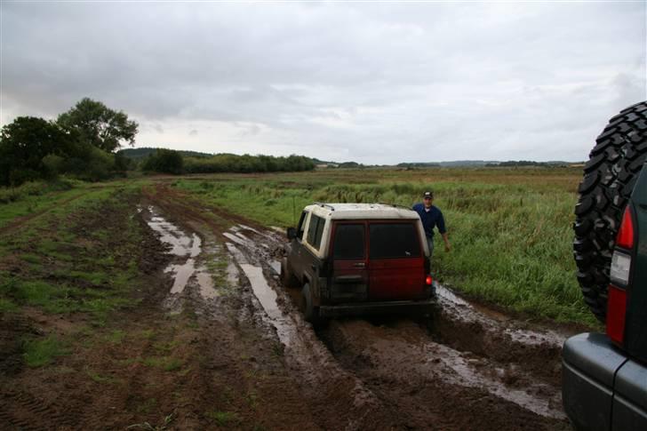 Toyota Landcruiser GX90 - Så sidder han fandme fast igen billede 14