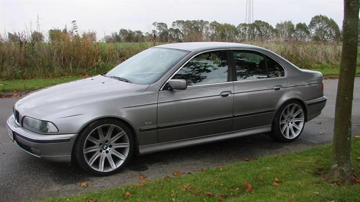 BMW E39, 528i billede 11