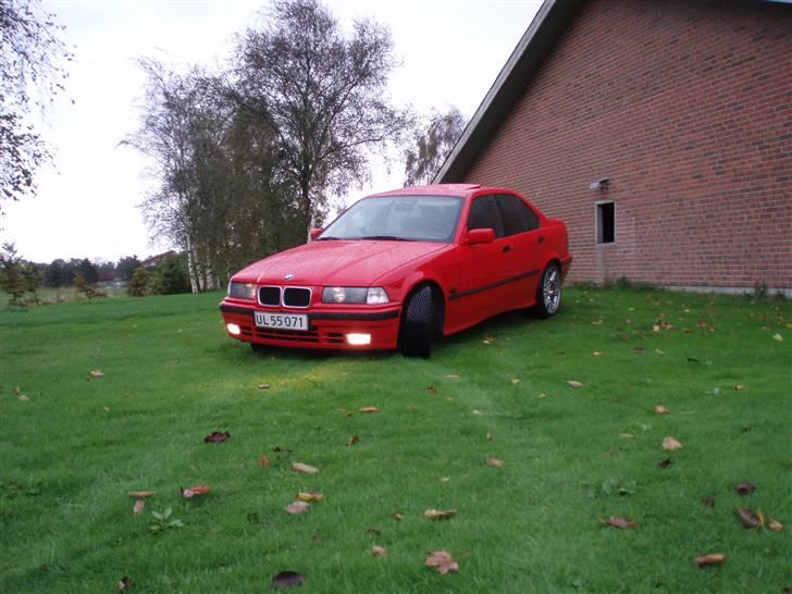 BMW E 36 325 slogt billede 2