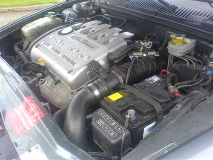 Alfa Romeo 156 2.0 16v TS billede 8