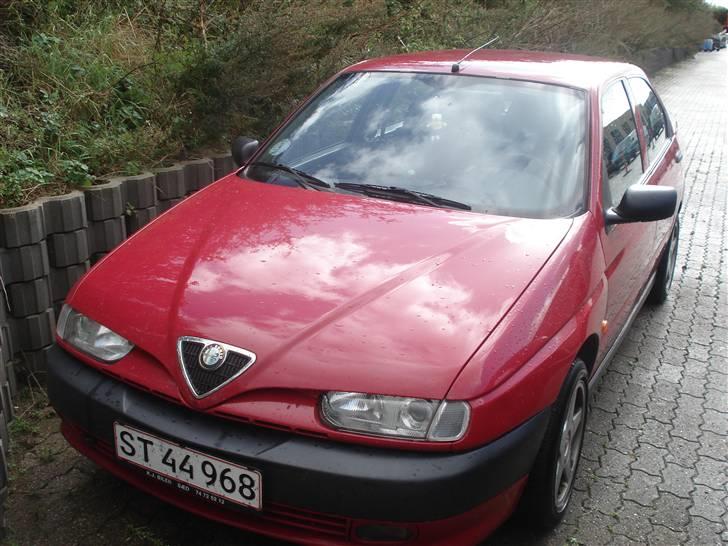 Alfa Romeo 146 billede 1