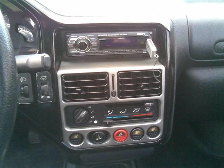 Peugeot 106 GTI billede 8