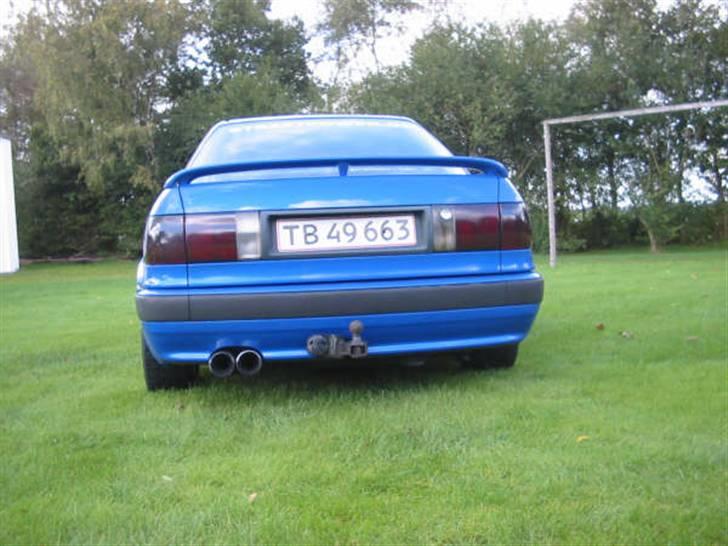 Audi 80 2,0 E SOLGT - de tonede baglygter billede 13