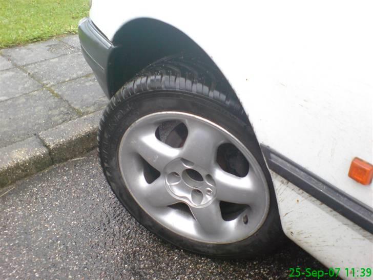 Ford Sierra 2,0 CL - så fik jeg alufælge på den OZ med 205/50-R15 billede 18