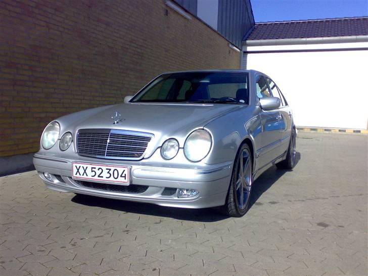 Mercedes Benz E220 CDI  ***SOLGT*** billede 4