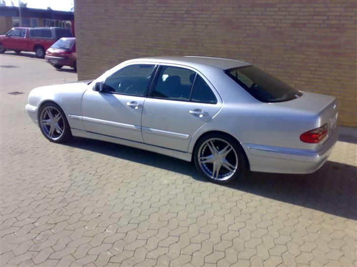 Mercedes Benz E220 CDI  ***SOLGT*** billede 5