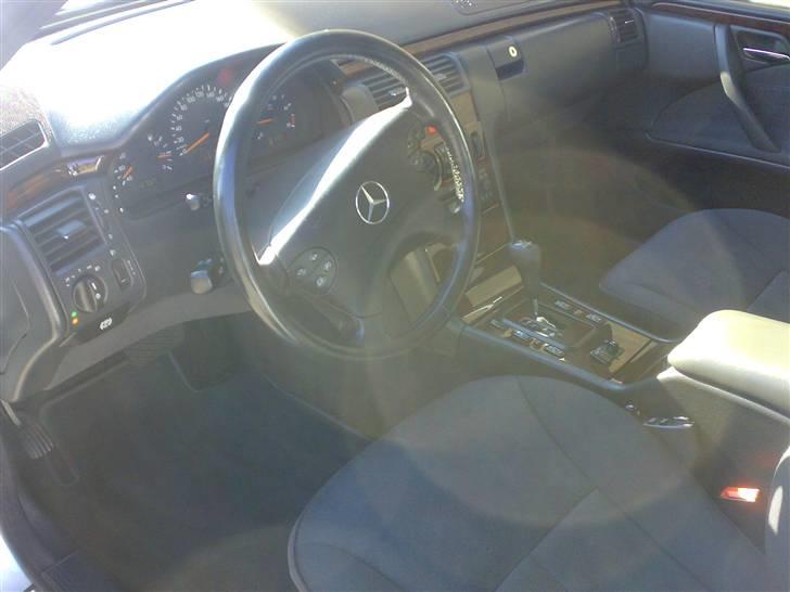 Mercedes Benz E220 CDI  ***SOLGT*** billede 6
