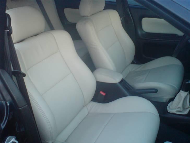 Mazda 323F BA ( Solgt ) billede 15