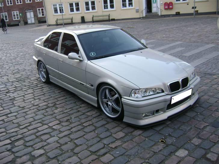 BMW 328i billede 5
