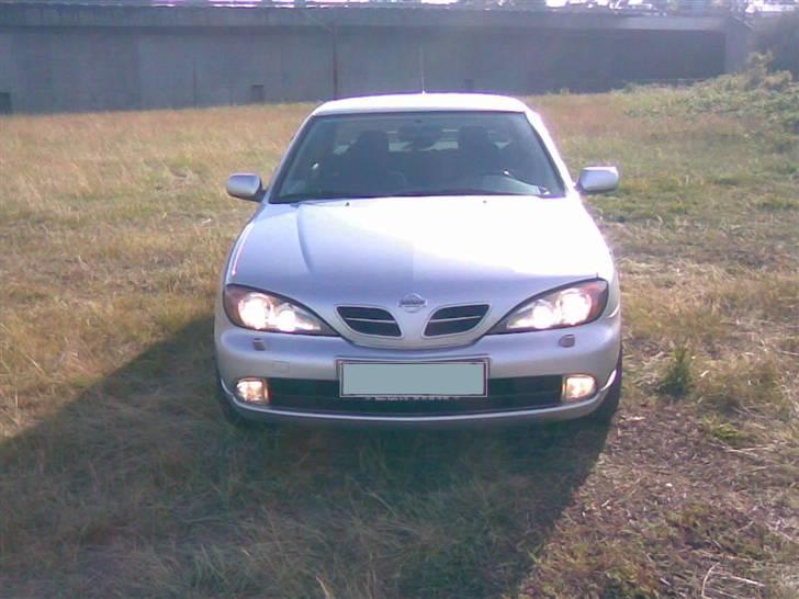 Nissan primera p11 144