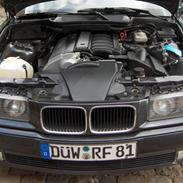 BMW 325