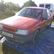 Opel Vectra 1.8i