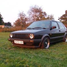 VW Golf 2 total skadet :(