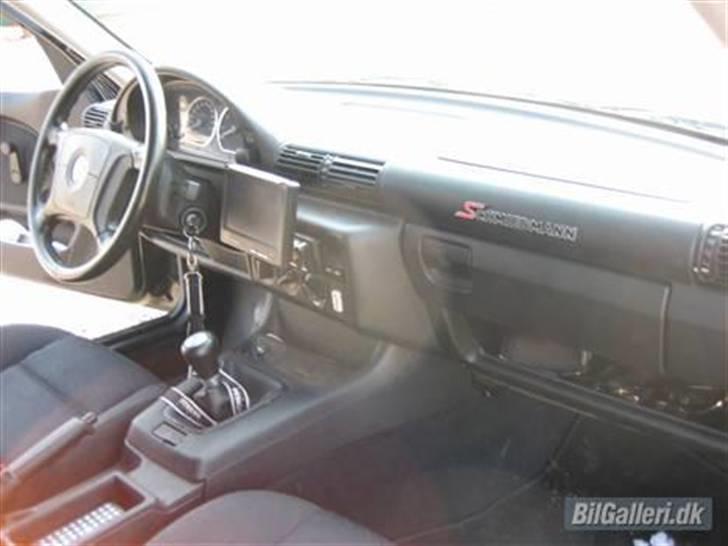 BMW 316i compact solgt billede 4