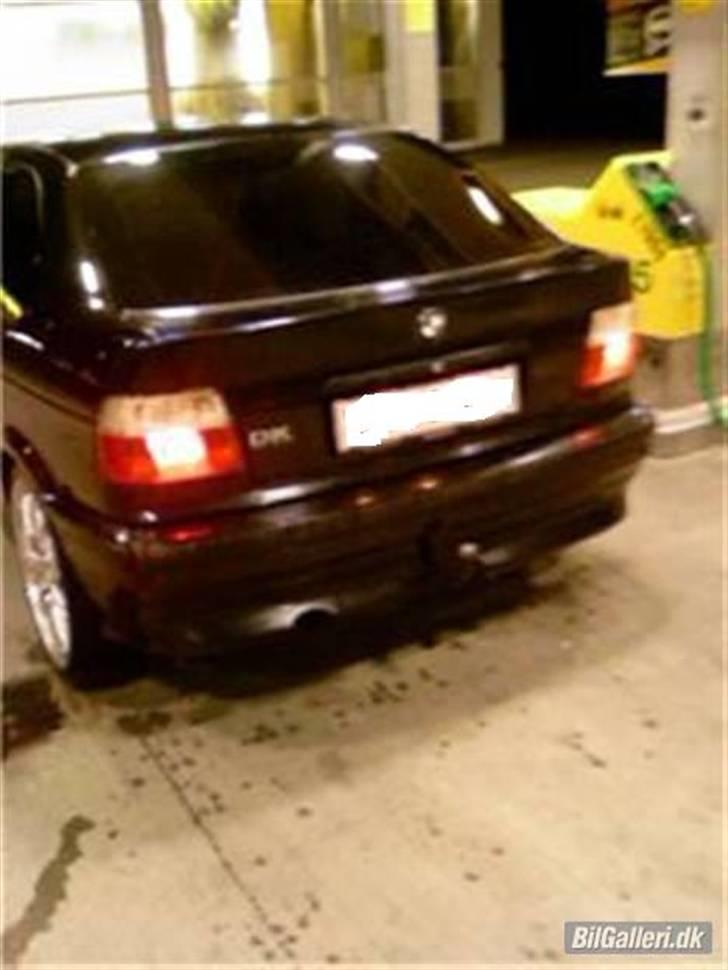 BMW 316i compact solgt billede 7