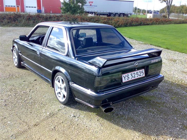 BMW e30 (solgt) billede 11
