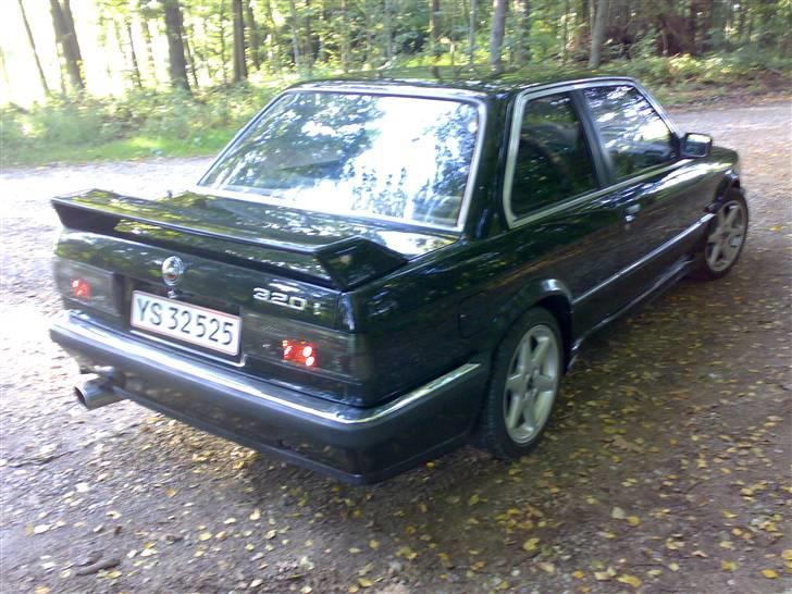 BMW e30 (solgt) billede 17