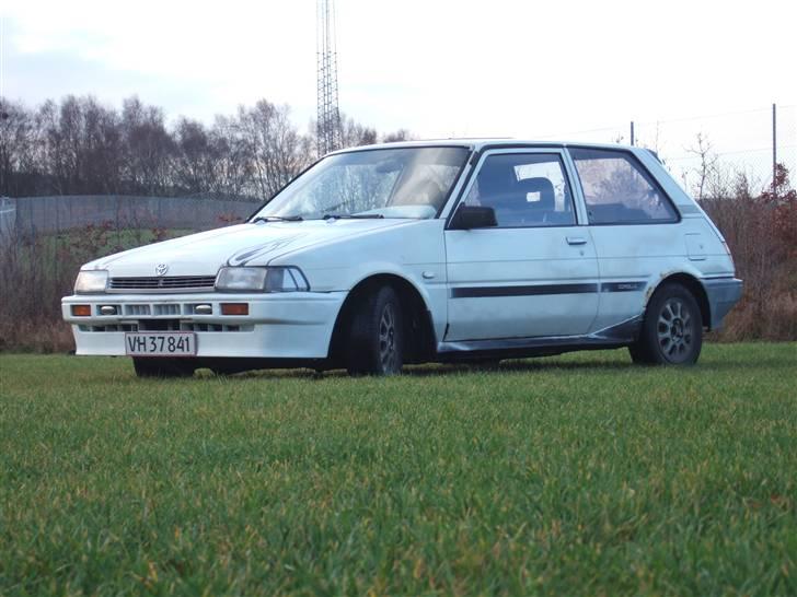 Toyota Corolla DX 1.3 - Solgt billede 8