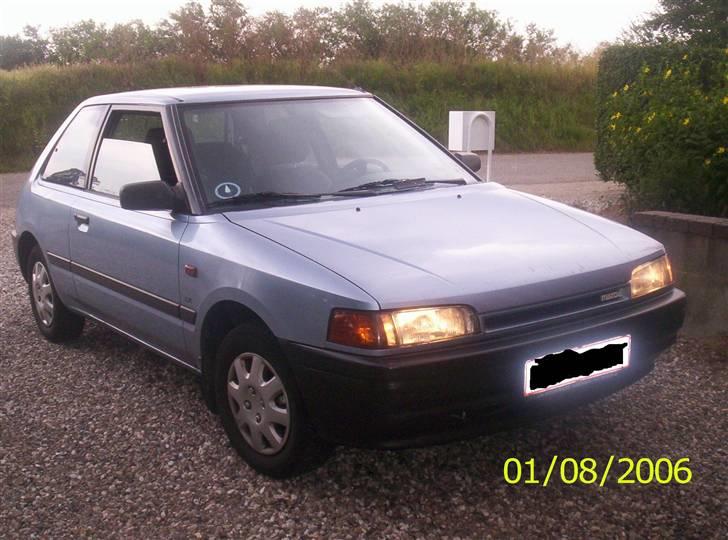 Mazda 323 BG   -(SOLGT)- billede 1