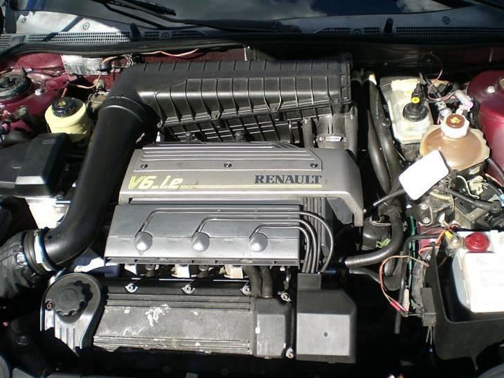 Renault Safrane V6i LTD  **SOLGT* - Maskinrummet... billede 14