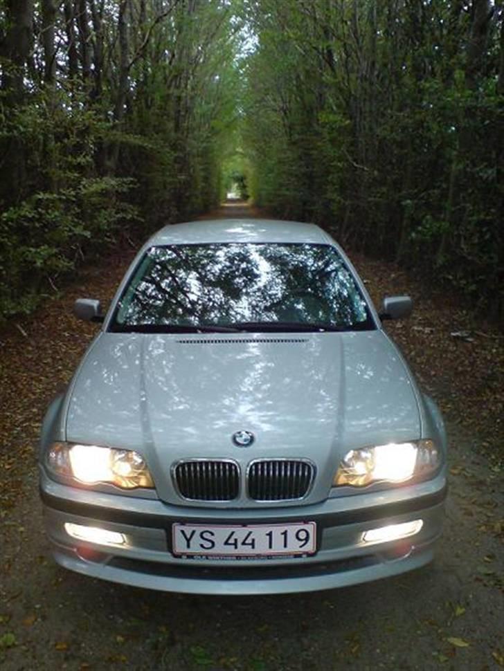 BMW 328i Solgt billede 9