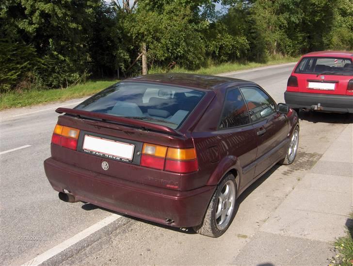 VW Corrado  G-60 TOTALSKADET - Alt har en begyndelse... billede er taget et par dage efter jeg havde fået den hjem. Har kun skiftet fælge på den, på det tidspunkt. billede 18
