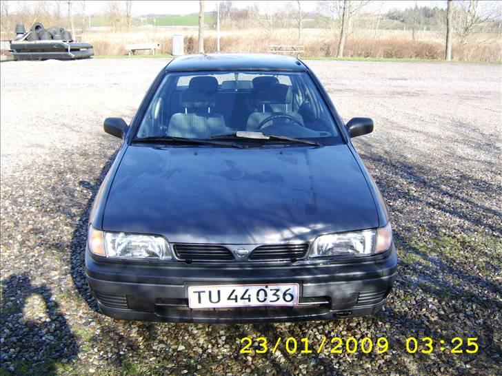 Nissan Sunny 1.4 twin cam 16v  billede 2